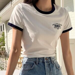 graphic contrast trim tee